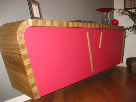 madia sospesa con ante complanari